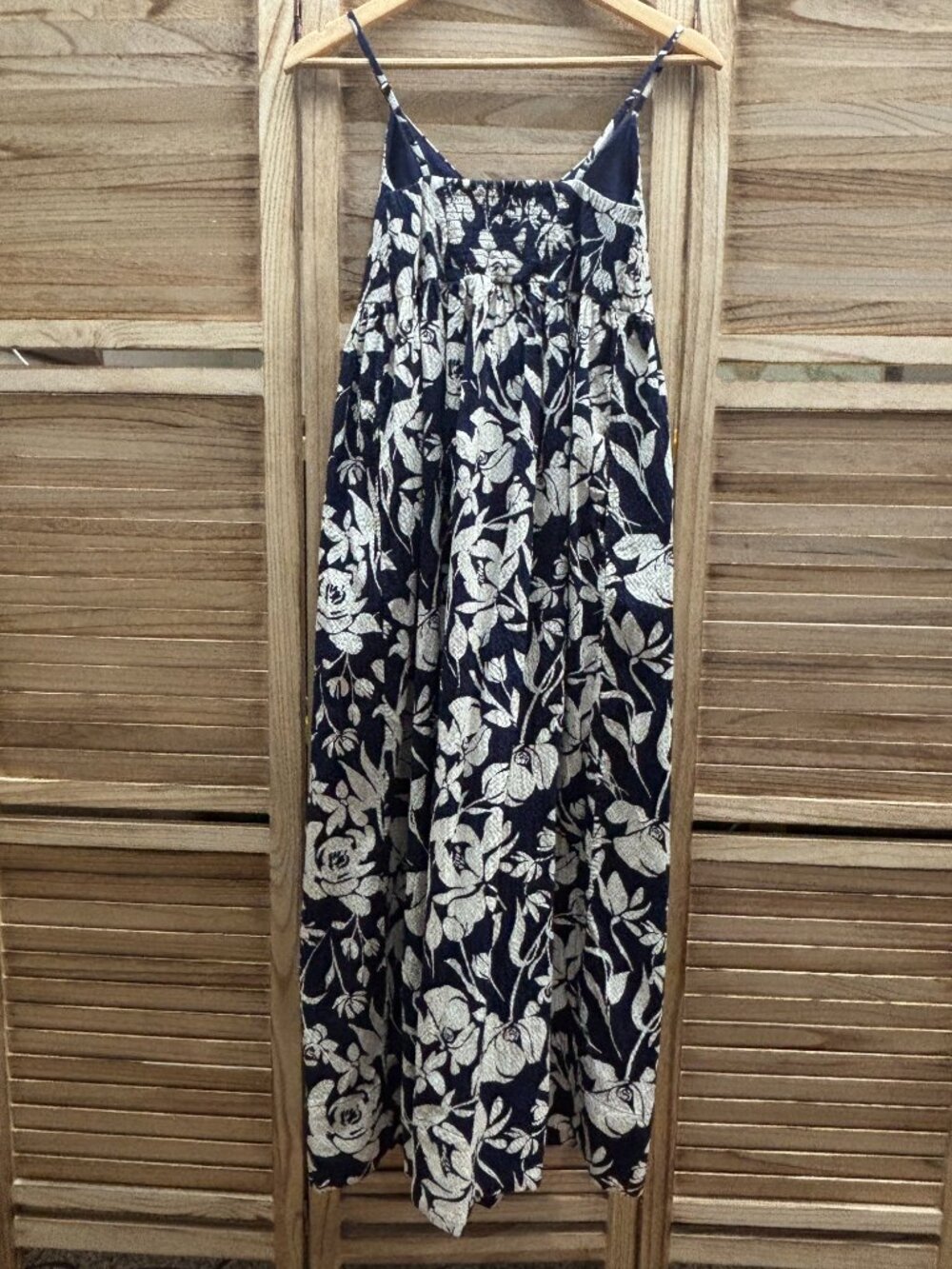 A New Day Floral Seersucker Maxi Dress Navy Cream Pockets Smocked Back XS - Picture 7 of 8